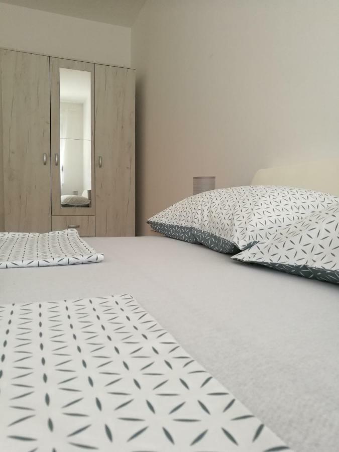 Apartman Natasha トレビニエ エクステリア 写真