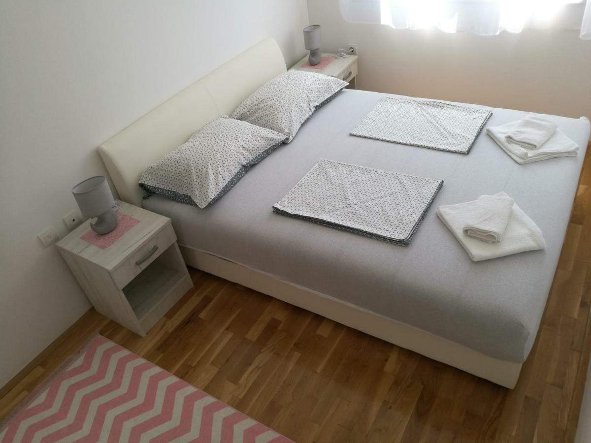 Apartman Natasha トレビニエ エクステリア 写真